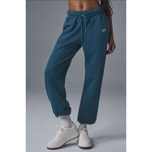 NWT Alo Yoga Accolade Sweat Pant in Eclipse Blue - Size XXS